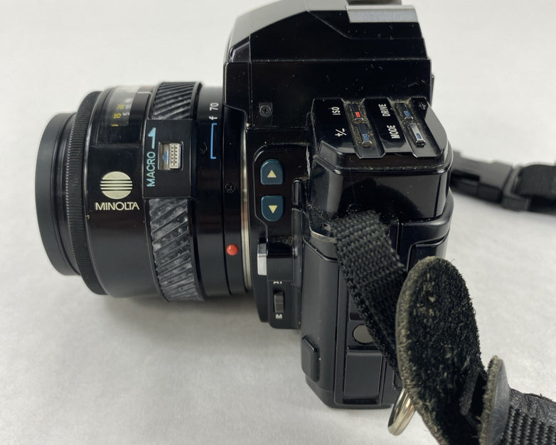 Minolta Maxxum 7000 AF SLR 35mm Film Camera With Extra Lens and Flash Attachment
