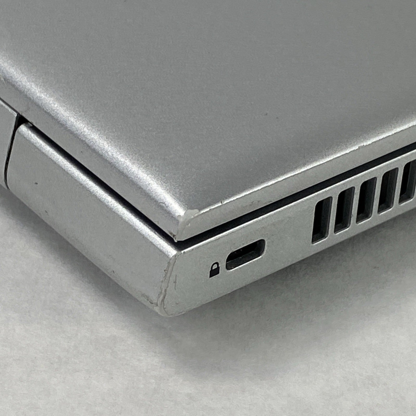 HP ProBook 650 G4 Intel Core i5-8350U 1.70 GHz 8 GB RAM 15.6" No HDD No OS