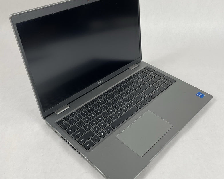 Dell Latitude 5520 15.6" i5-1145G7 2.6GHz 8GB RAM No SSD/OS/AC - Scratched Paint