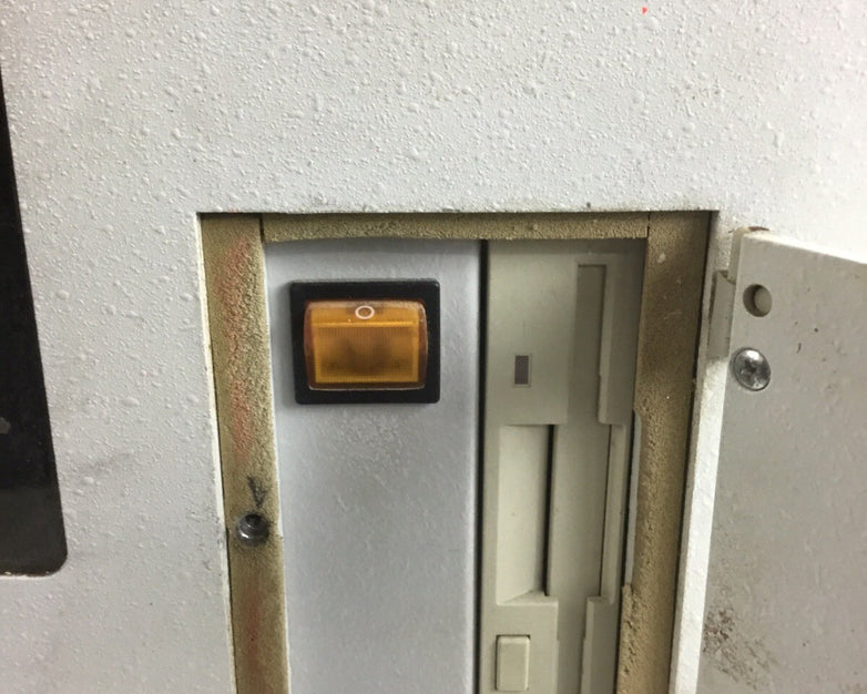 Automata Industrial & Robotic Controls VME-KOMPAKTST 839-16-62 - Powers on