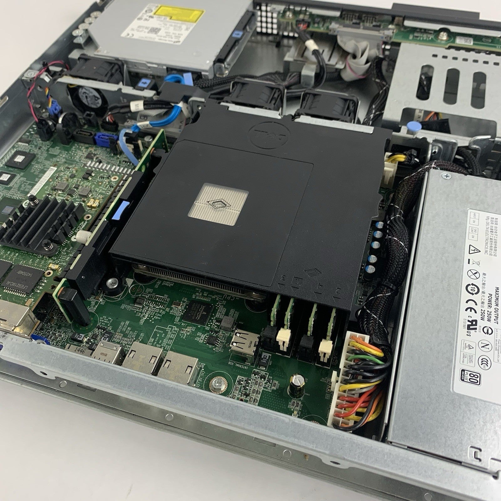 Dell PowerEdge R220 Server 1x Intel i3-1220v3 3.1 GHz 16 GB Ram No HDD No OS14