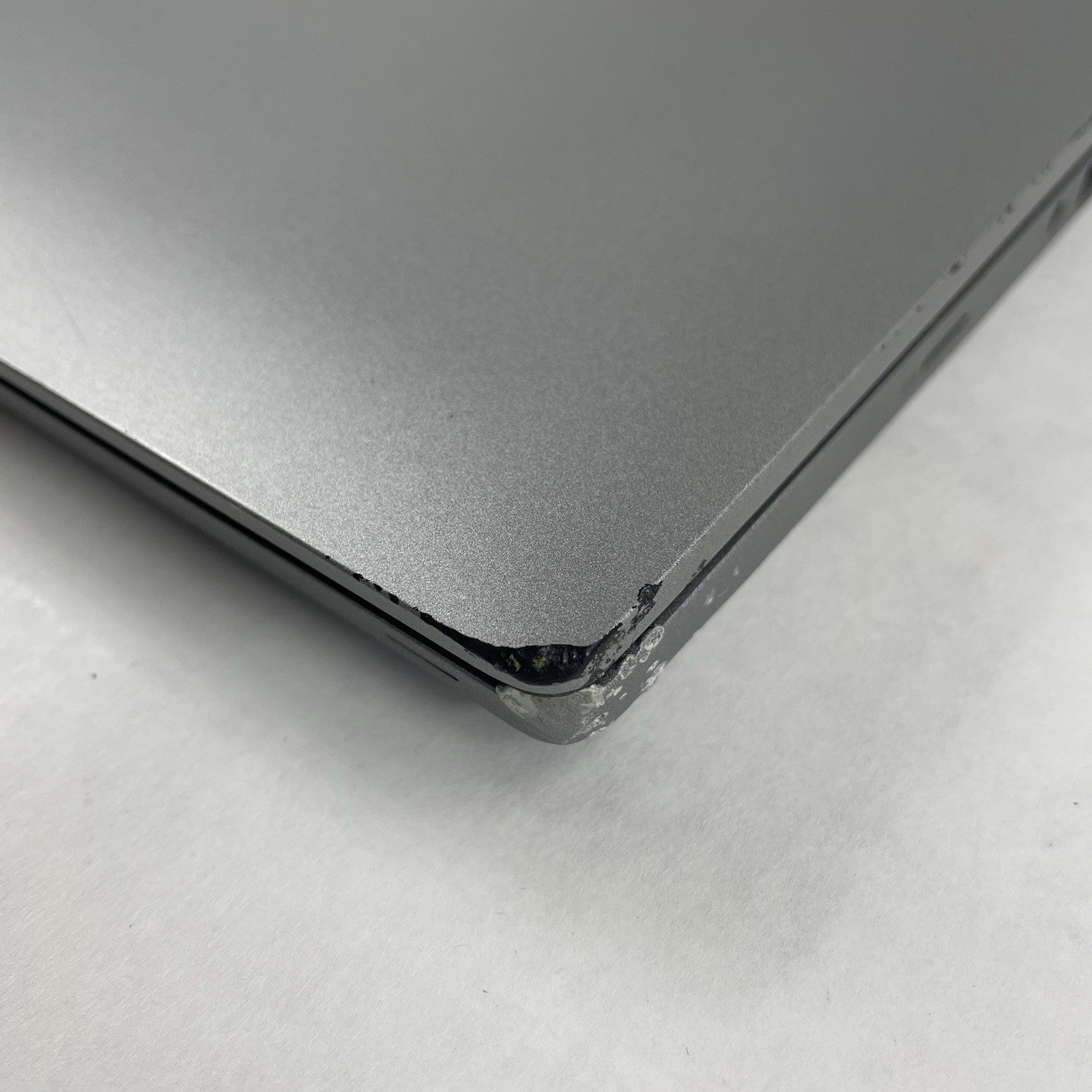 Dell Latitude 5420 14" i7-1165G7 2.80 GHz 8 GB RAM No SSD/OS/AC - READ4