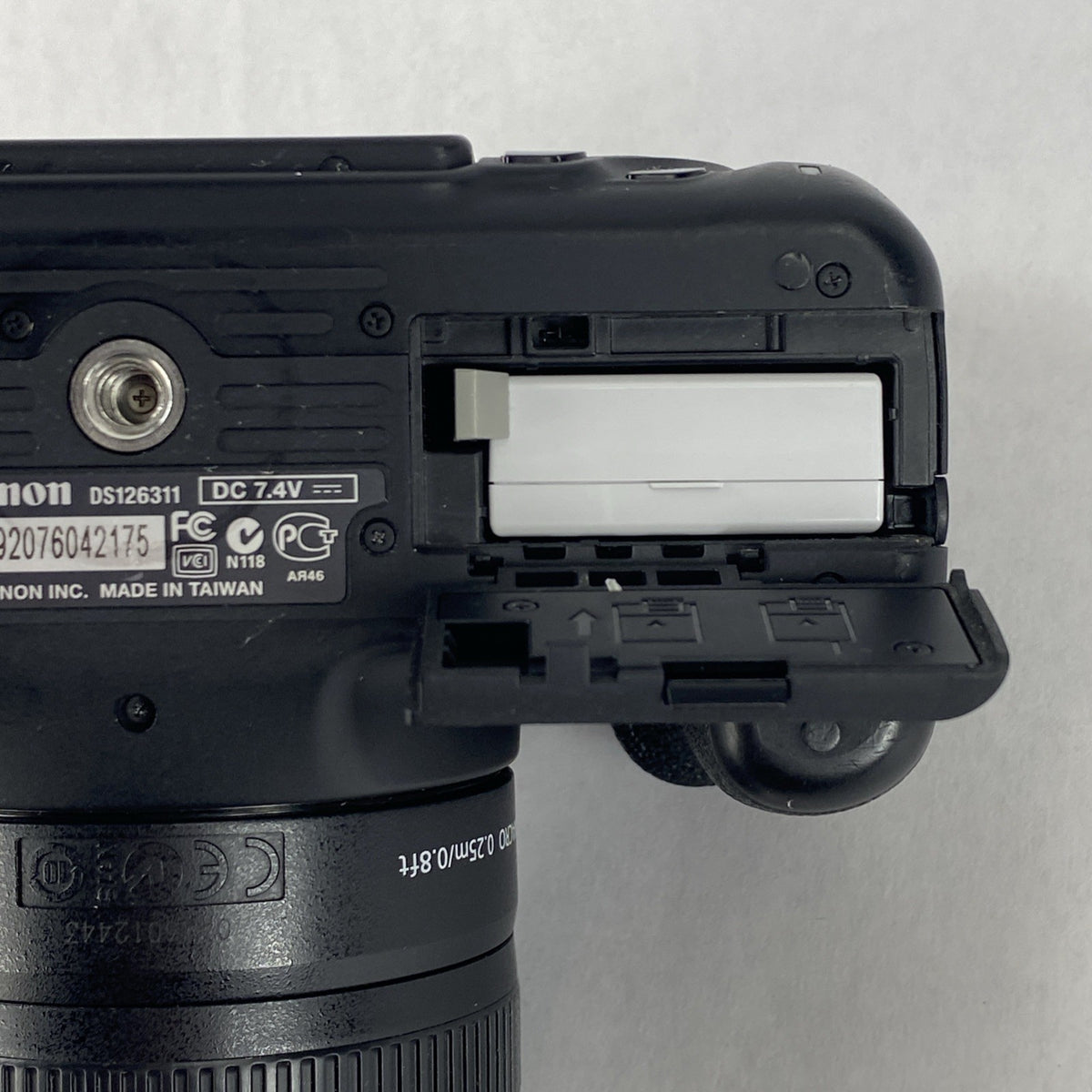 Canon DS126311 Camera EFS 18-55mm Macro 0.25m/0.8ft Zoom Lens w/Battery and Dock16