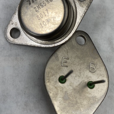 Lot of ( 2 ) TWR 2N6580 Bipolar Transistor 8017 109