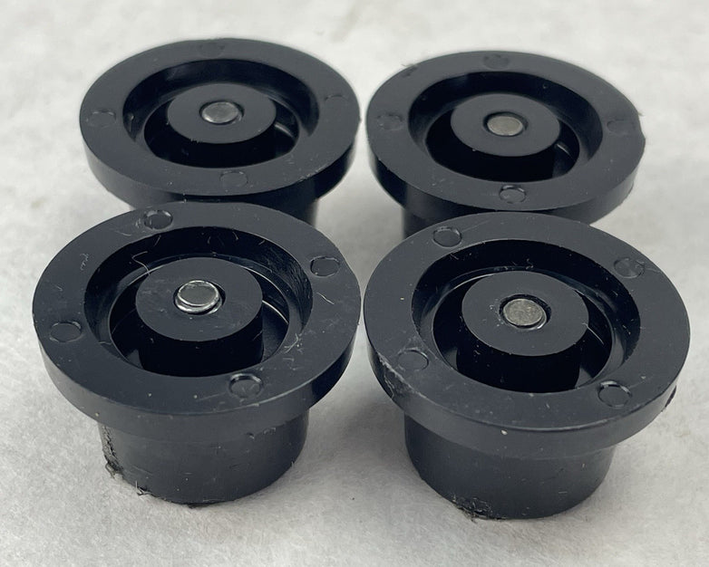 Sansui 441 Feet and Screws
