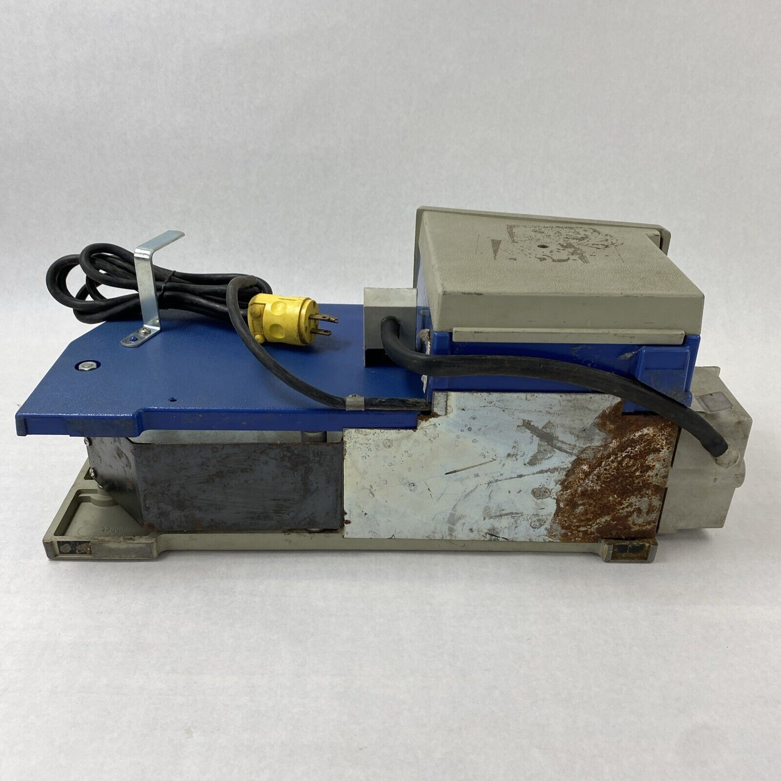 43770072