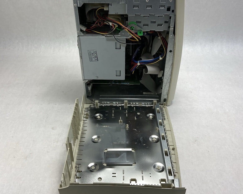 Dell Dimension L600CX MT Itnel Celeron 600MHz 192MB RAM No HDD No OS