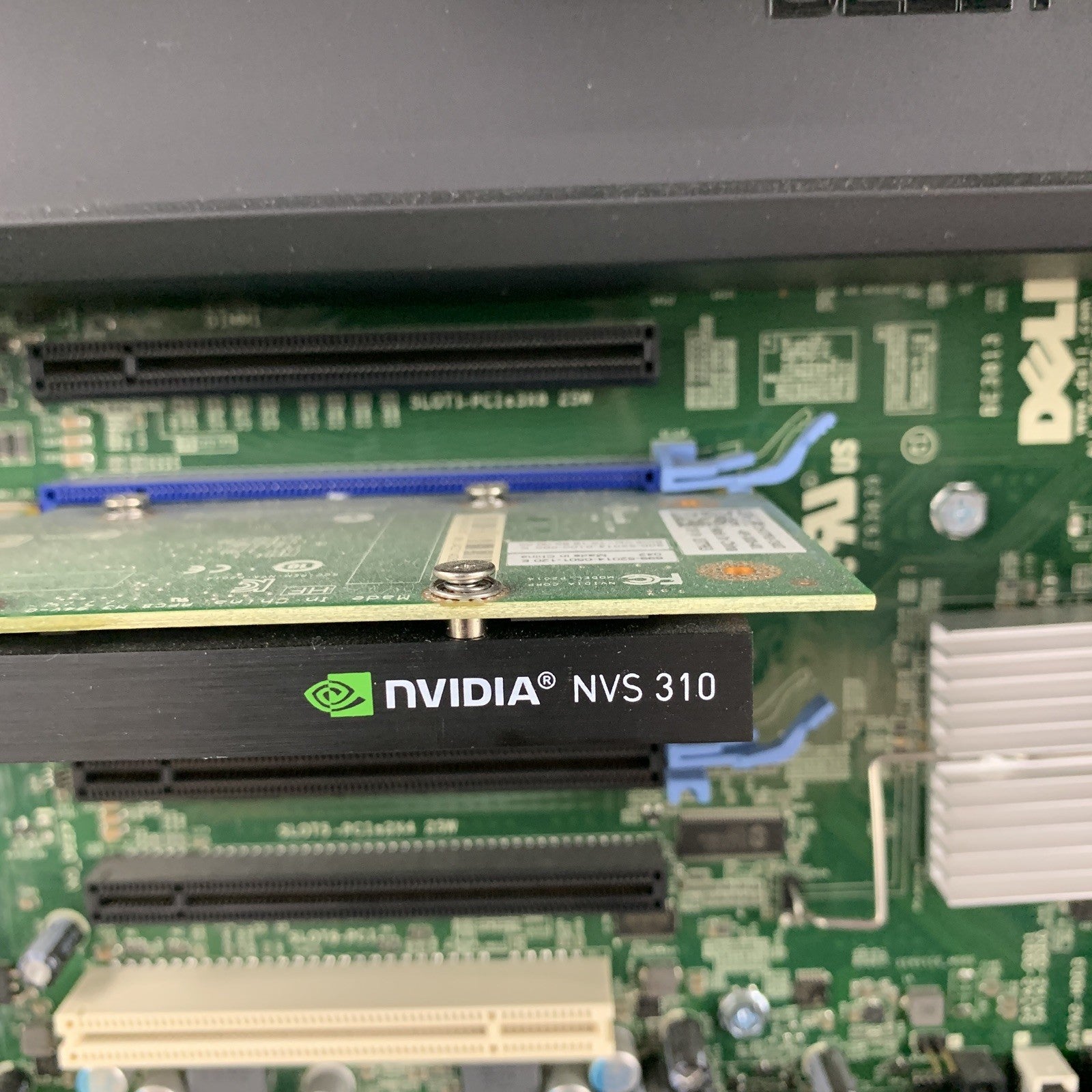 Dell Precision T3610 MT Xeon E5-1603 2.8 GHz 32 GB NVS 310 No HDD No OS