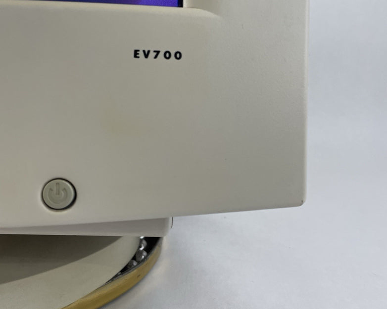 Gateway YE0711-01 16" EV700 1280x1024 VGA CRT