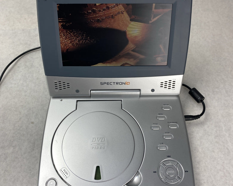 SpectroniQ PDV-700 Portable DVD Player 7" LCD With Travel Case - No Battery