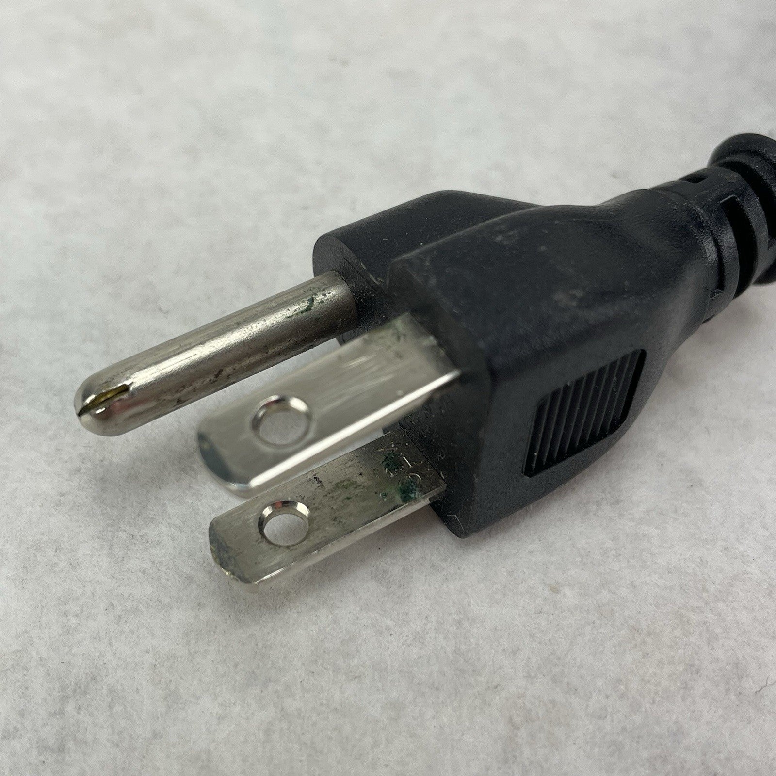Delta Electronics ADP-65JH DB Power Adapter  19VDC 3.42A Lot of 61