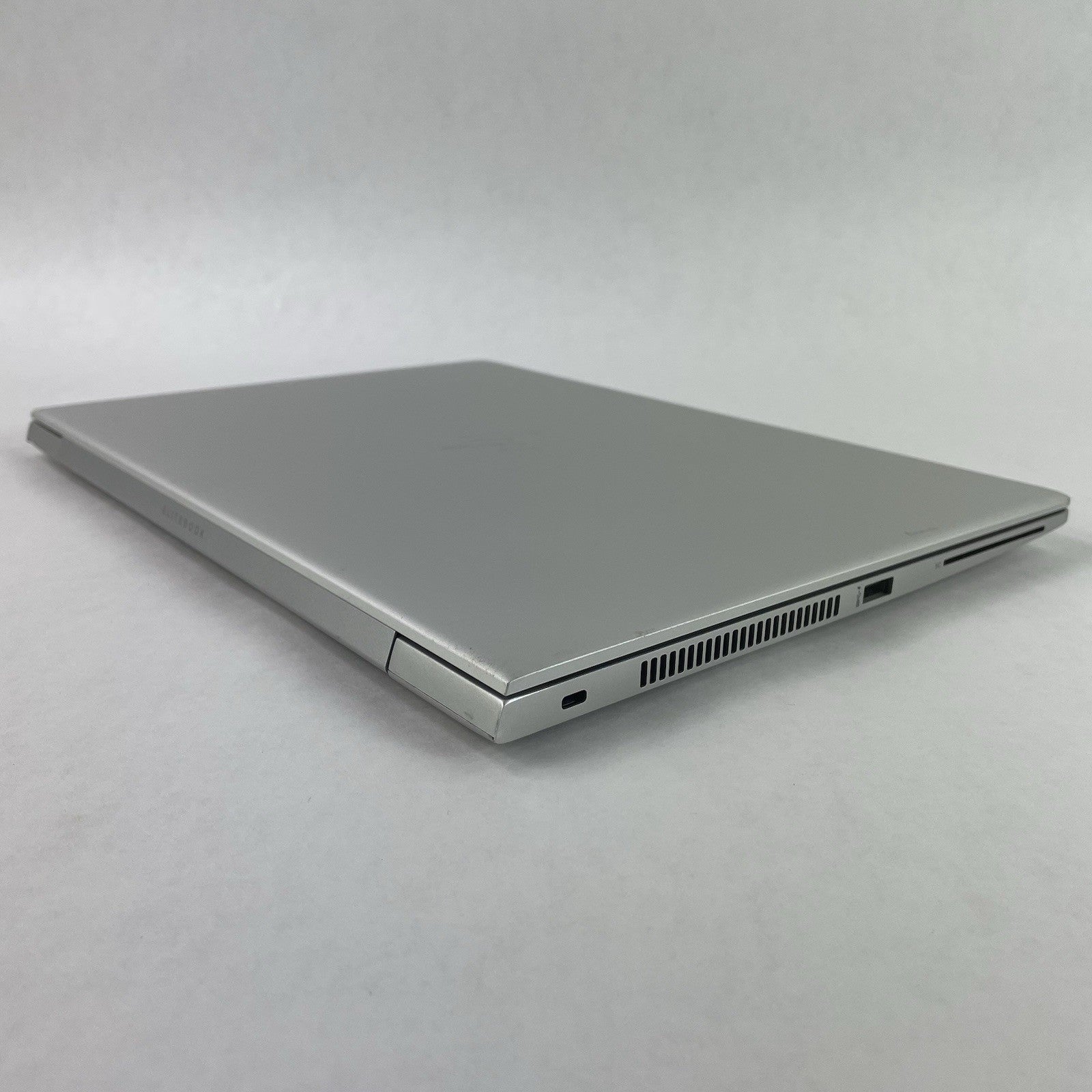 HP MT45 Mobile Thin Client 14" AMD Ryzen3 Pro 3300U 2.10GHz 8GB RAM No SSD/OS/AC10