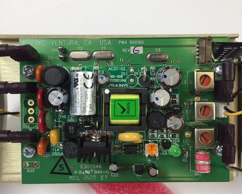 Hitachi VK-S214R Surveillance Camera with WTI-WL6 Lens and 110V AC Power Board