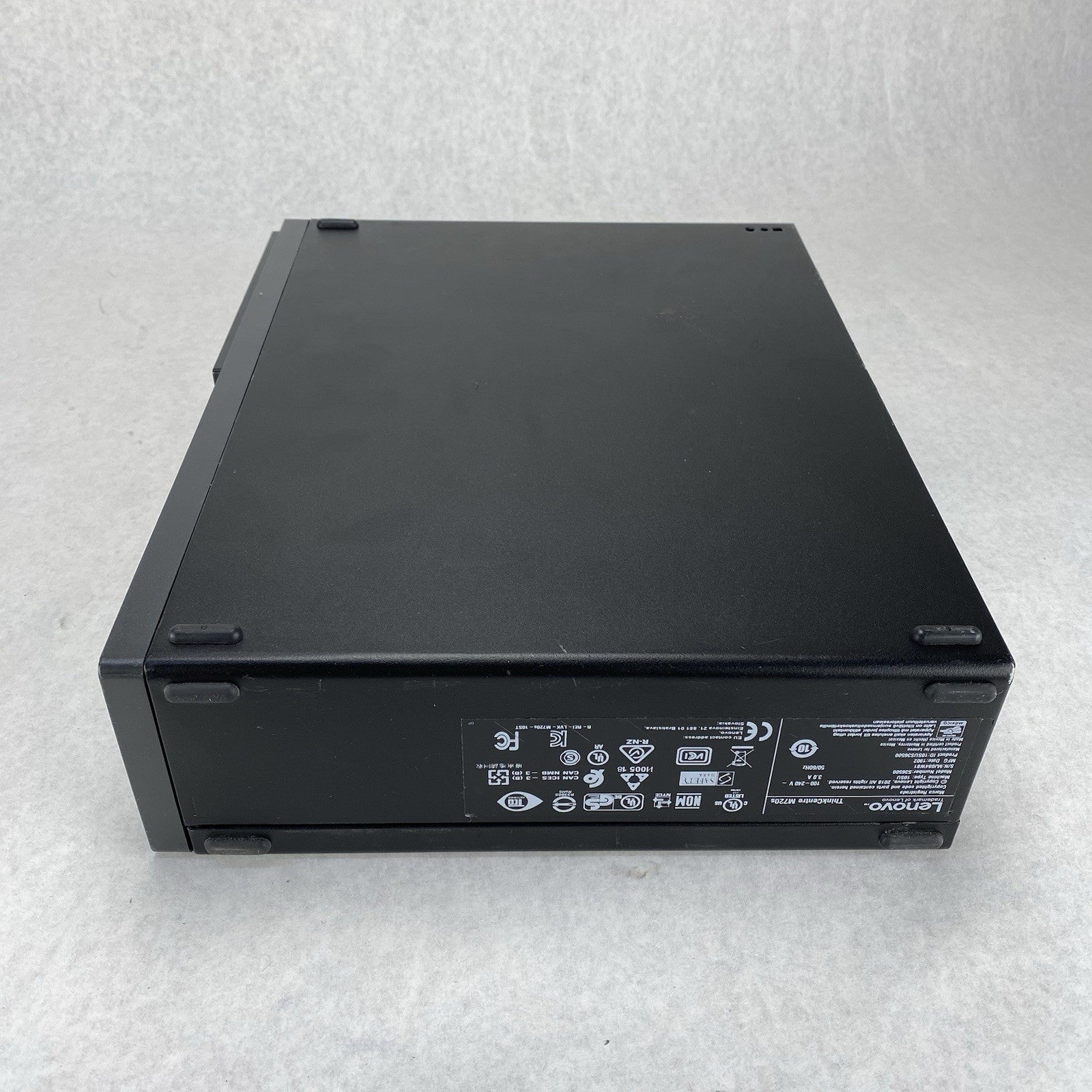 Lenovo ThinkCentre M720s SFF Intel Core i5-8500 3GHz 8GB RAM No HDD No OS