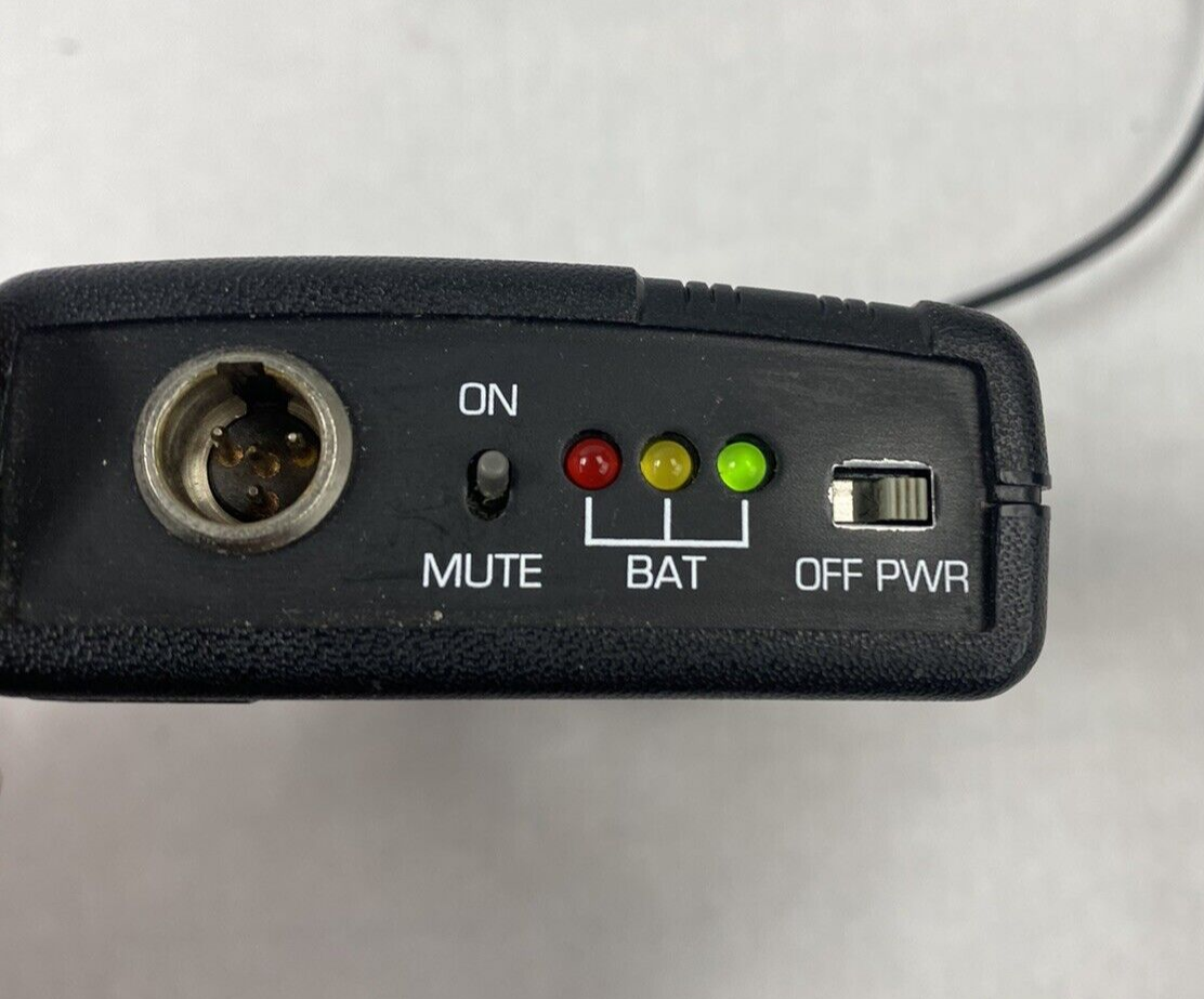 Shure LX1-CM 192.600MHz Wireless Bodypack Microphone Transmitter Power Tested