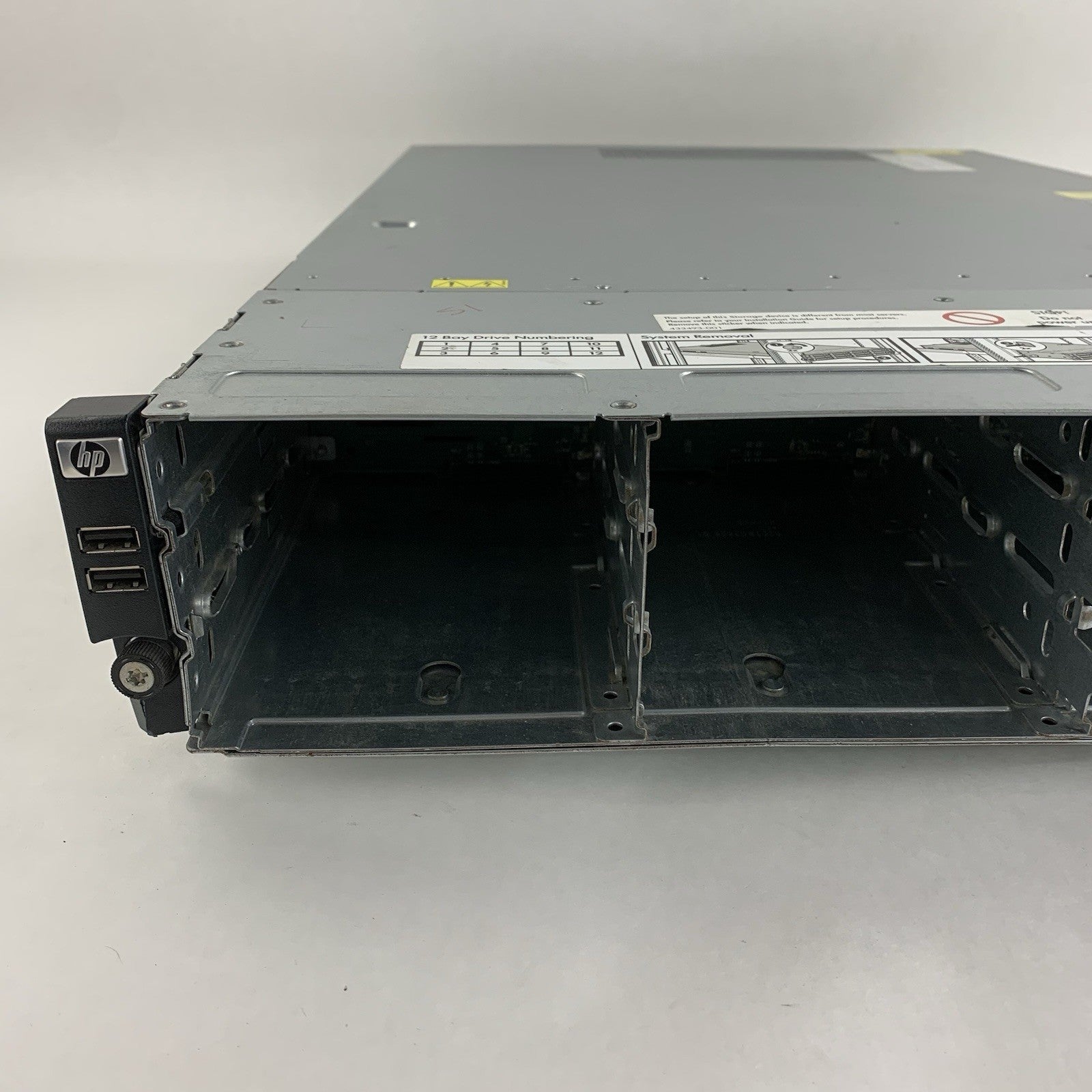 HP StorageWorks P4500 G2 Server 1x Xeon E5520 2.26GHz 8GB RAM No HDD/OS1