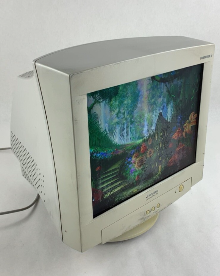 Mitsubishi Diamondtron Diamond Plus 73 CRT VGA Computer Monitor Retro Gaming