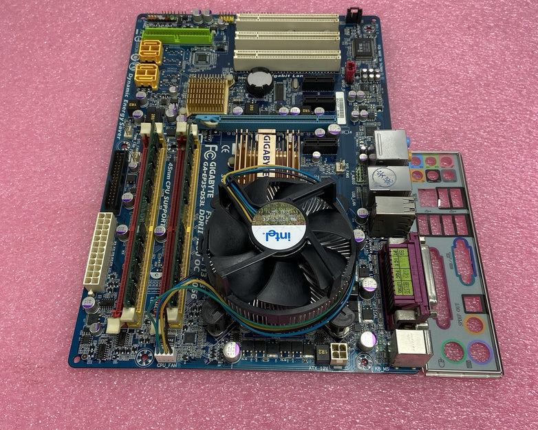 Gigabyte EP35-DS3L Motherboard Intel Core 2 Quad Q6600 2.4GHz 2GB RAM w/Shield