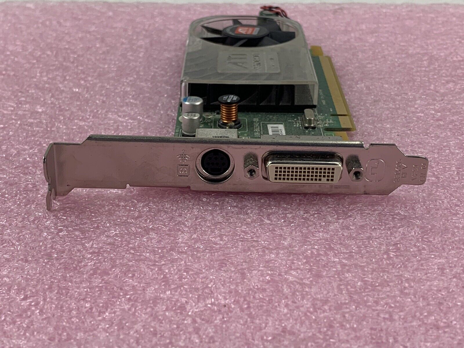 ATI Radeon 109-B27631-00 256MB ATI-102-B27602B Video Card - Green