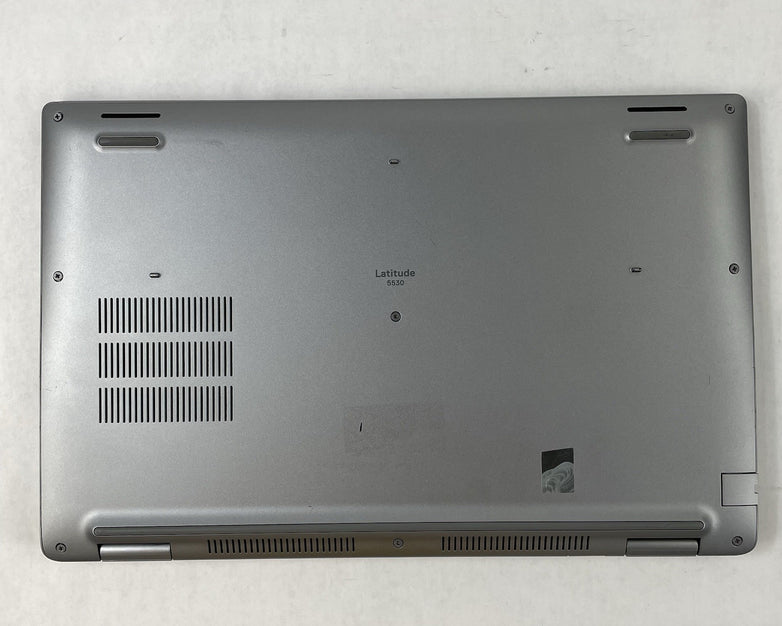 Dell Latitude 5530 15.6" i5-1245U 3.96 GHz 8 GB RAM No SSD/OS/AC - Scratched