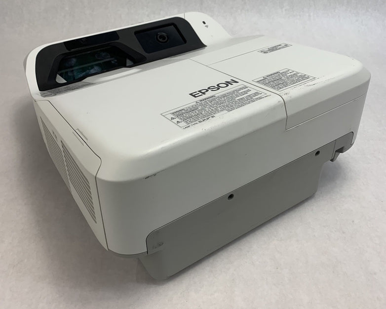 Epson PowerLite 695Wi H740A LCD Lamp Projector 749 Lamp Hours - No Remote
