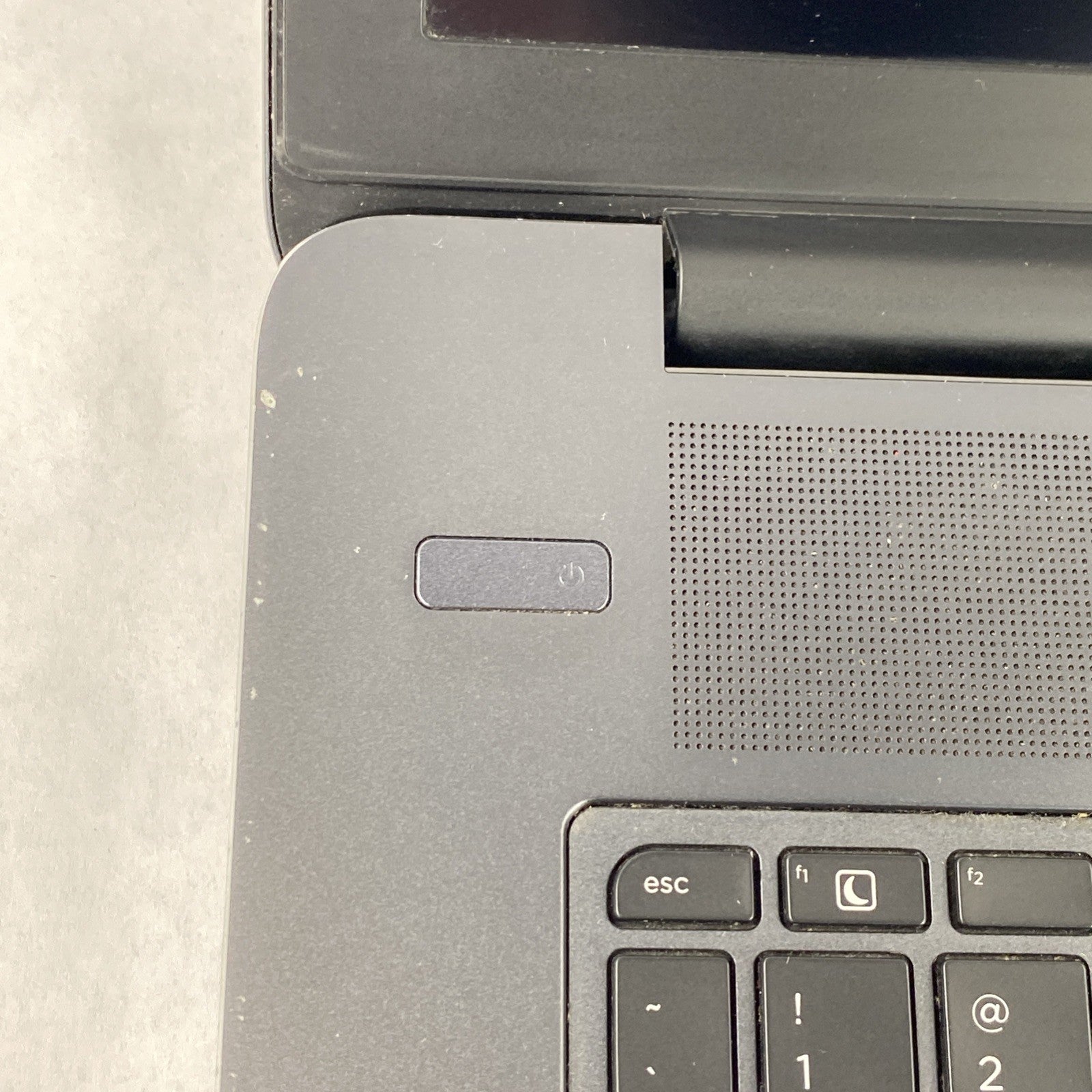 HP ZBook 17 G3 17.3" Xeon E3 1535M v5 2.90 GHz 16 GB RAM No SSD/OS/AC/Batt- READ5