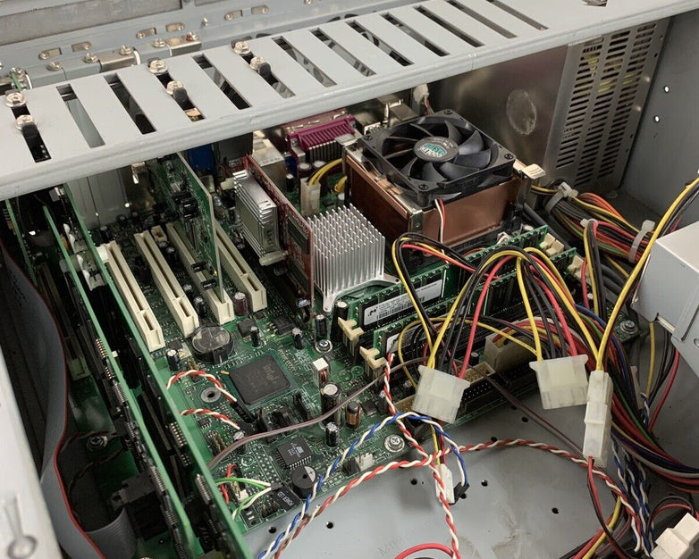 American Dynamics DV16000 Intellex D865GBF Pentium 4 2.8GHz 512Mhz Ram NO HDD/OS