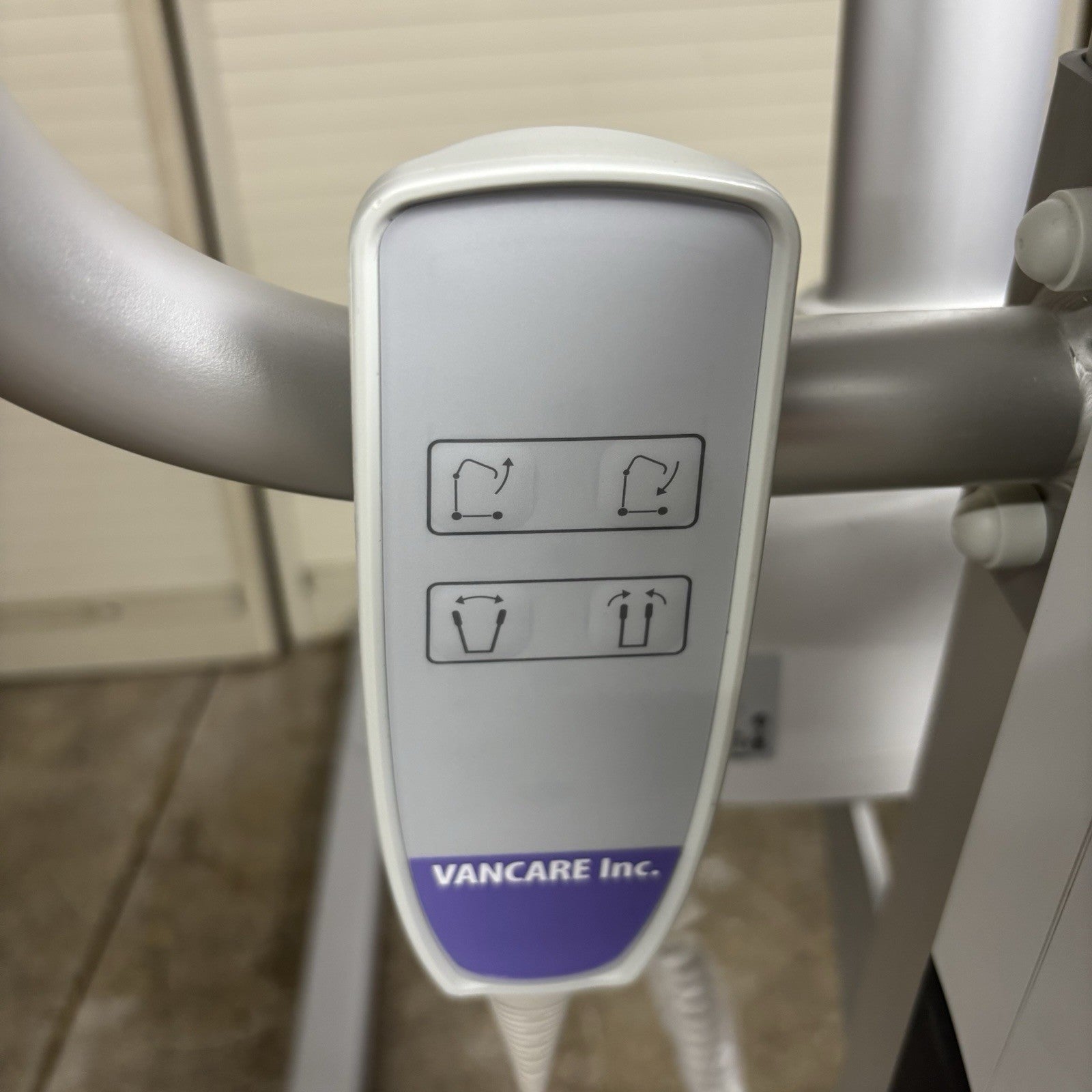 Vancare Inc Van-GO Lift Patient Positioner Powers On Bad Hydraulics w/ Battery