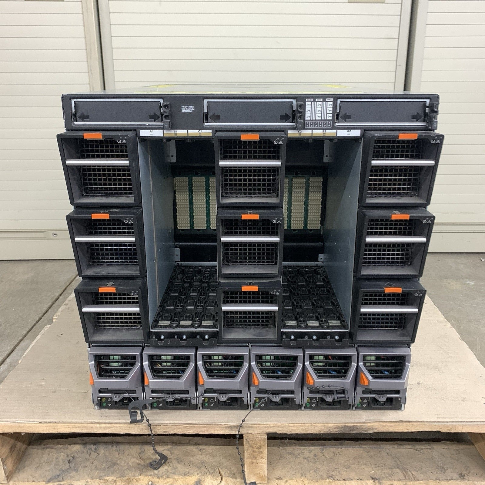 Dell PowerEdge M1000E Blade Server W/ 6x Power Supplies 9x Fans 12x Blanks8