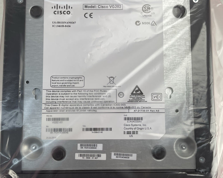 Cisco VG202 Analog Voice Gateway w/power supply & accessories