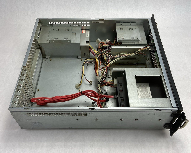 InWin R-Series IW R-300 3U RackMount Server Chassis EMACS P2H-5500V 500W PSU