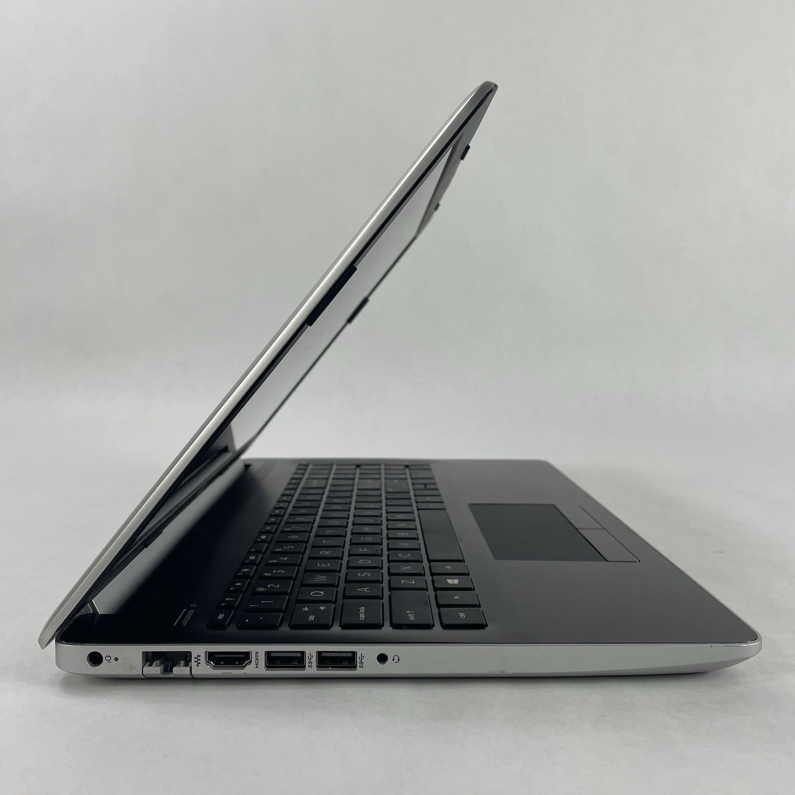 HP 15 da0032wm 15.6" i3-8130U 2.20 GHz 8 GB RAM No SSD/OS/AC2