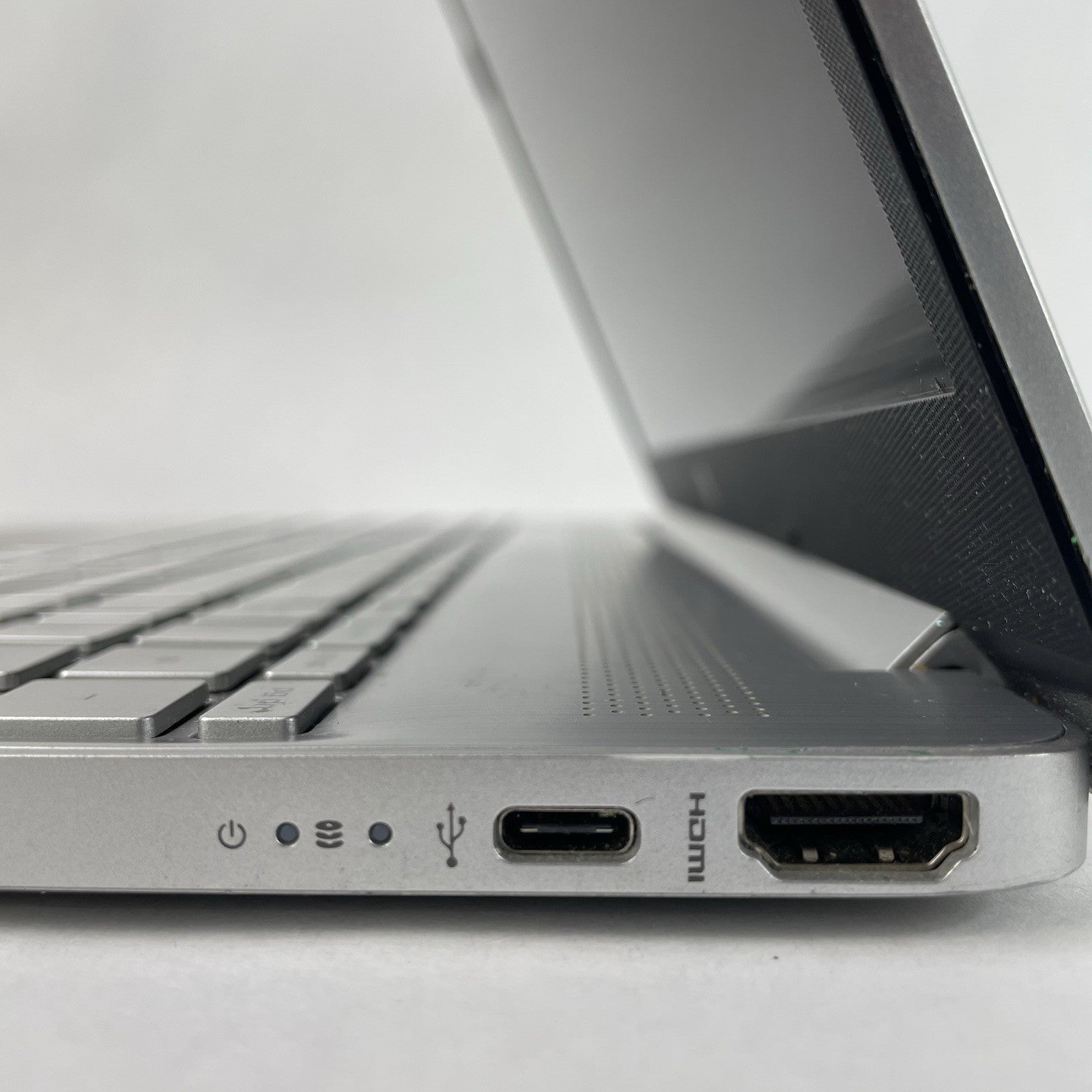HP 15-dy1091wm 15.6" i3-1005G1 1.20 GHz 8 GB RAM No SSD/OS/AC/Batt- No Wifi Card7
