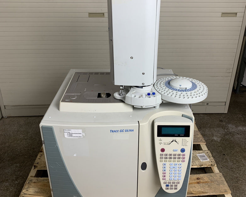 Thermo Scientific Trace GC Ultra w/ AI 3000 Auto Sampler Powers On