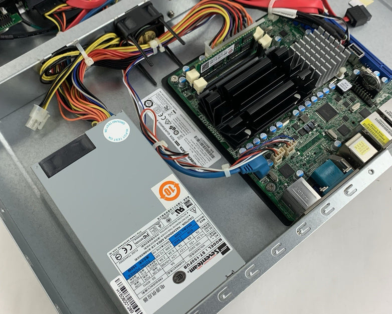 Tandberg RDX Quikstation 4 RMN-A-01-14 Desktop StorageLoader No HDD No OS