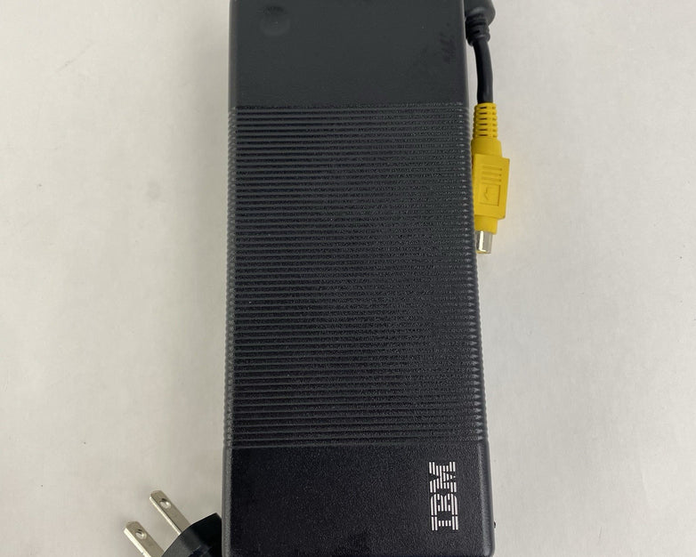 IBM 02K7091 120W 16V 7.5A 4 Pin AC Adapter