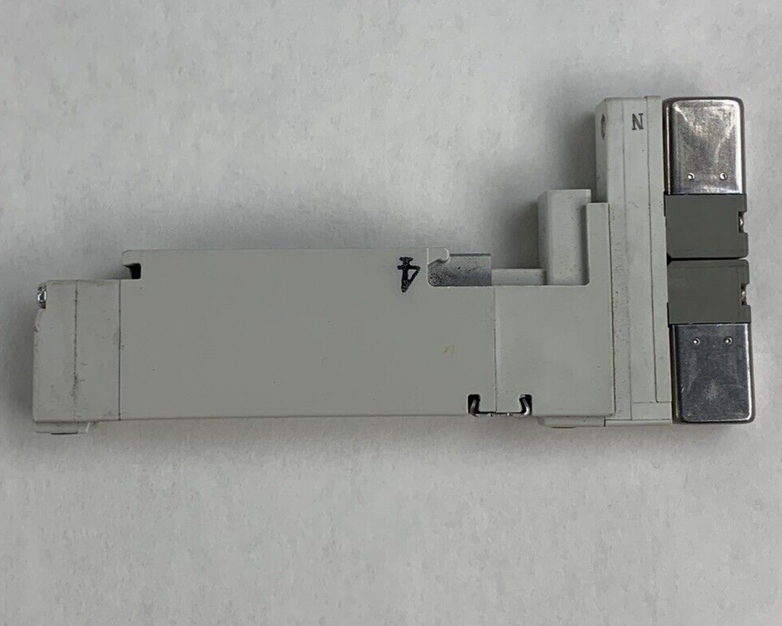 SMC VQC2400N-51 5-Port 3-Position Double Solenoid Valve 24VDC