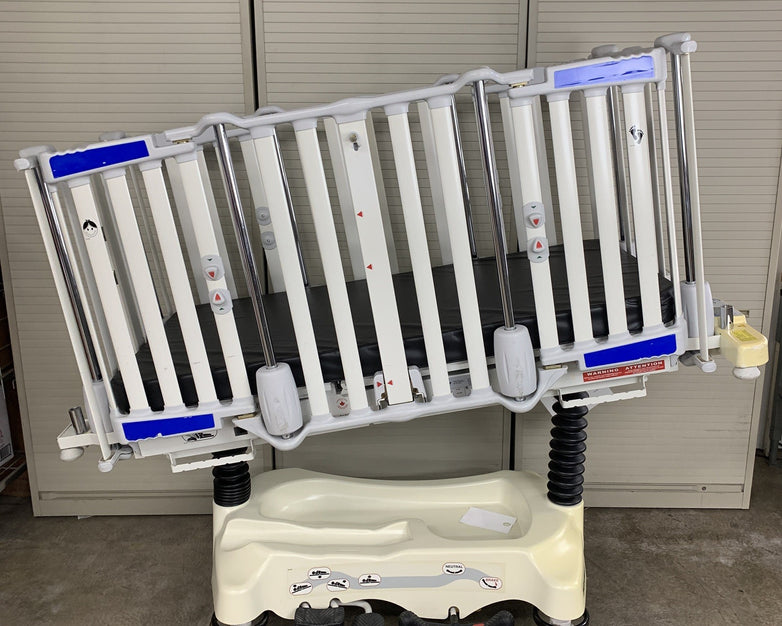 Stryker Cub FL19H Pediatric Crib with Mattress No Handles on Doors
