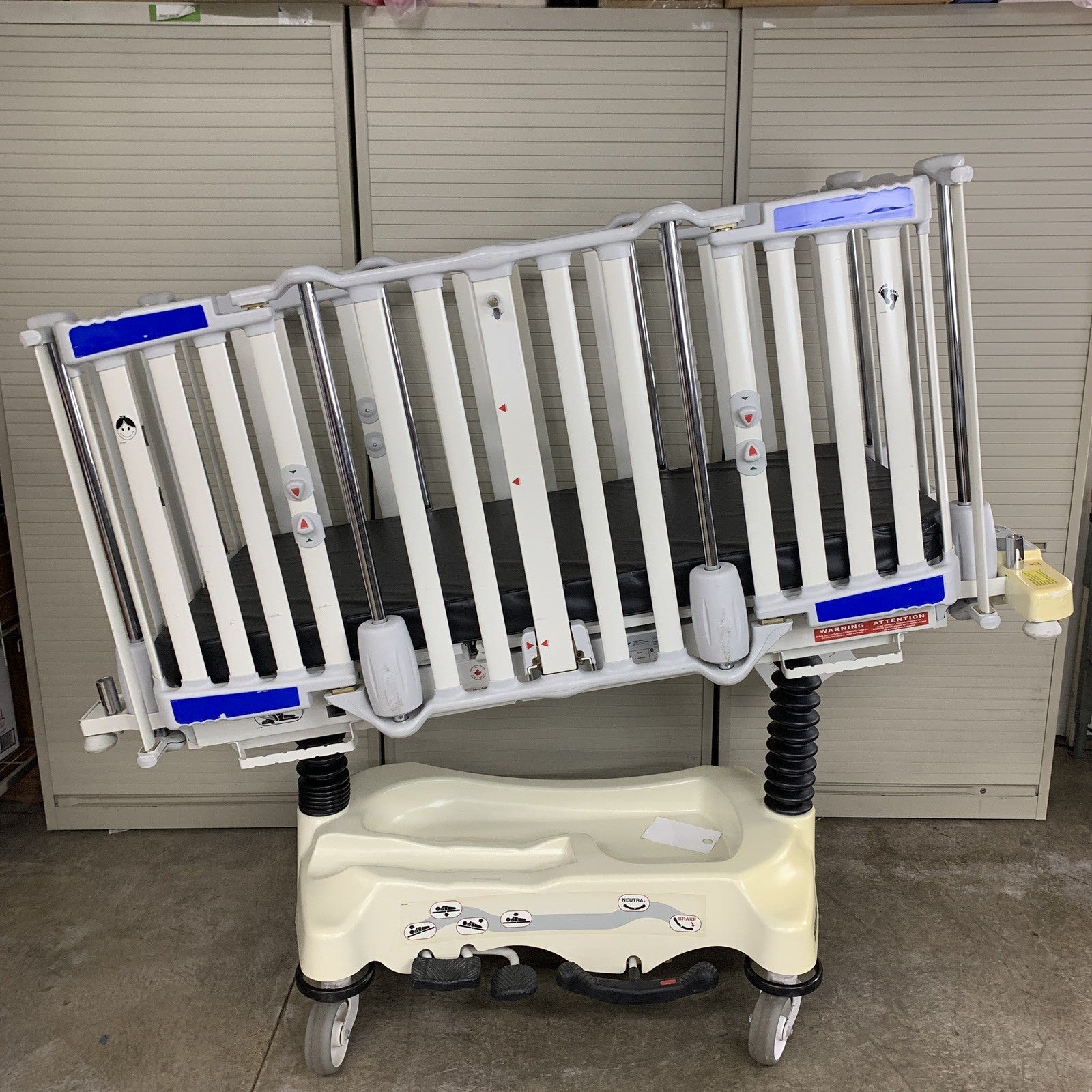 Stryker Cub FL19H Pediatric Crib with Mattress No Handles on Doors