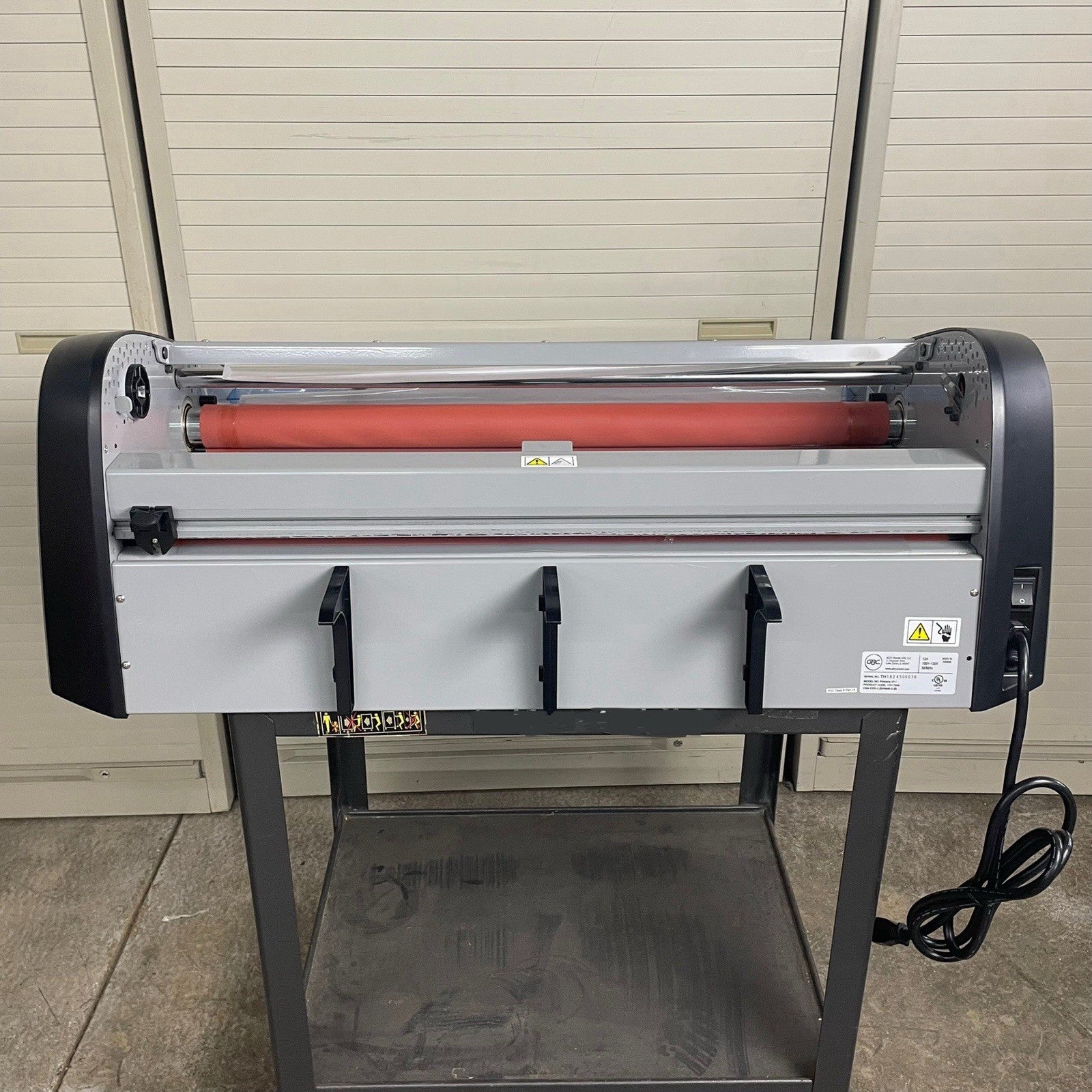 GBC Pinnacle 27 EZLoad Thermal Roll Laminator, 27" Maximum Width, 8-10