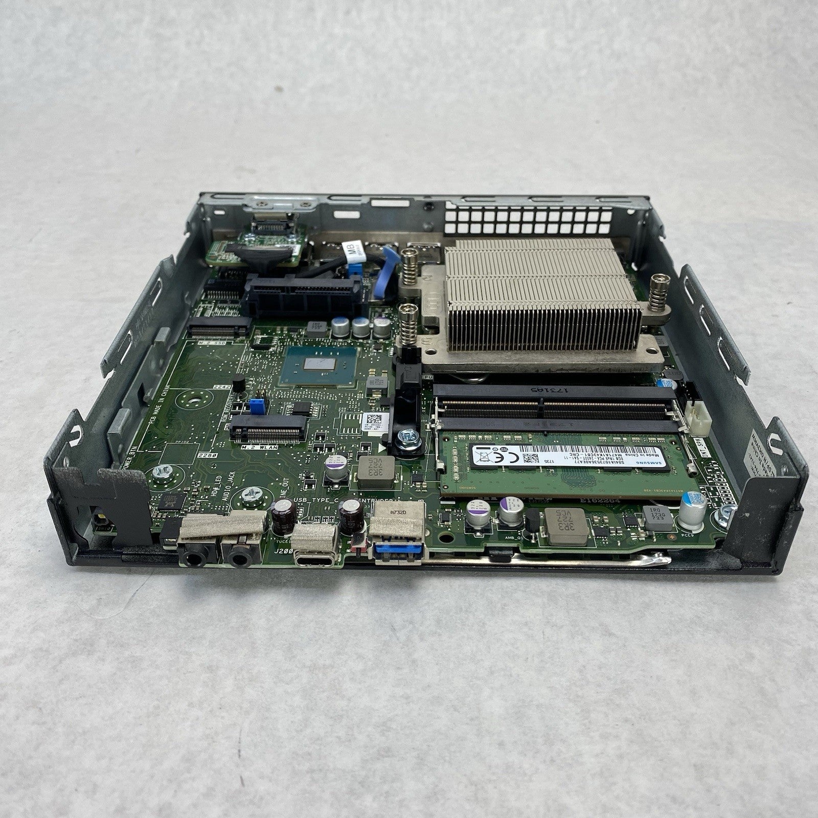 Dell OptiPlex 7050 Intel Core i7-6700 3.4GHz 8GB RAM No HDD/OS/PSU/CPU Fan