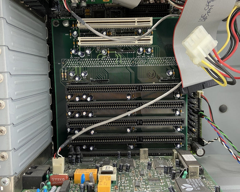 HP Pavilion 7270 MT Intel Pentium 166MHz 48MB RAM No HDD No OS