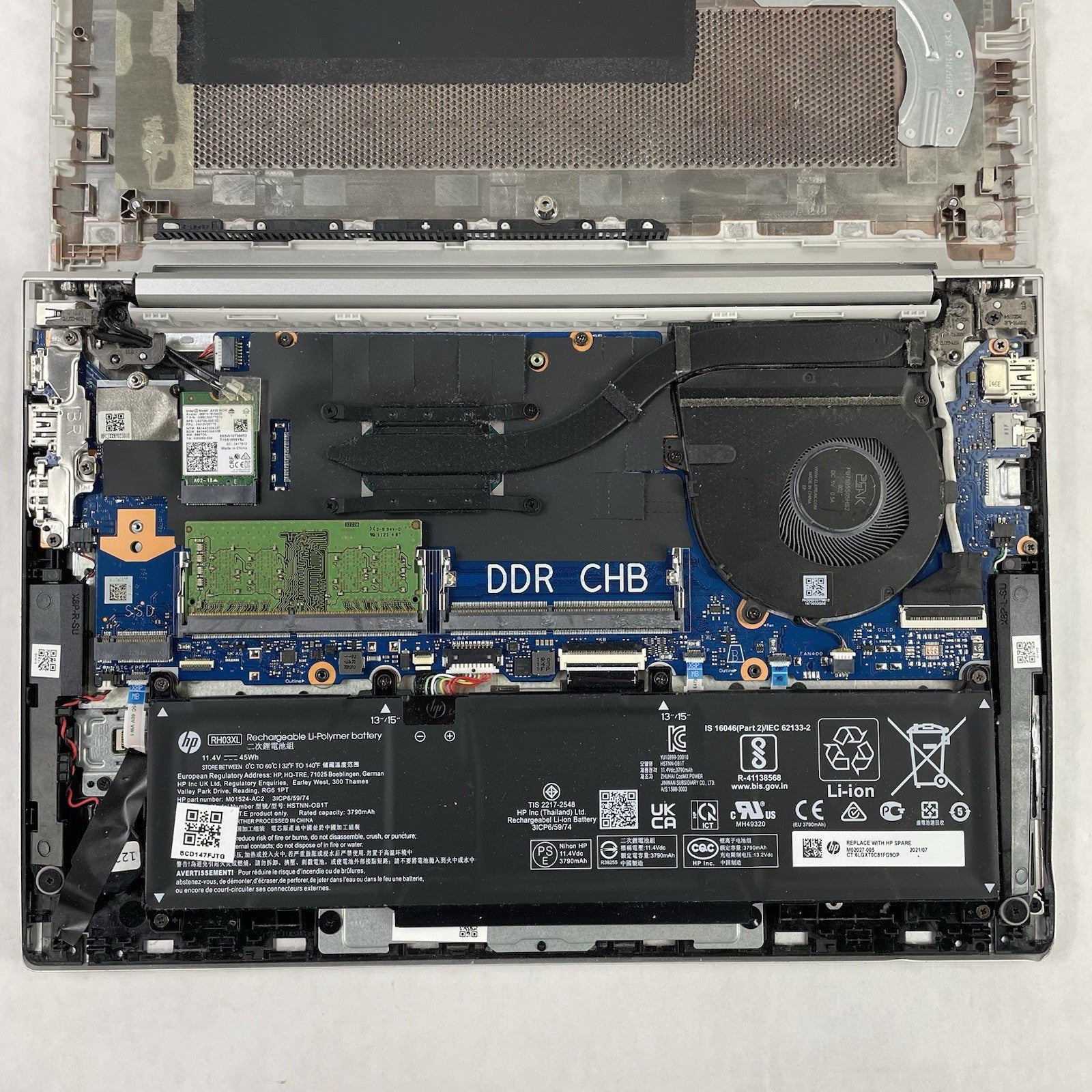 HP ProBook 630 G8 13.3" i7-1165G7 2.80 GHz 8 GB RAM No SSD No OS - Dinged Corner19