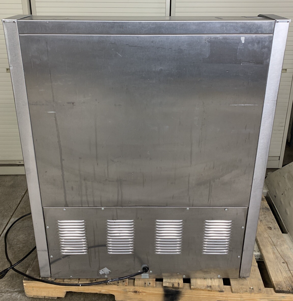 True THAC-36-HC 36" Horizontal Open Air Cooler Black 115v Tested Cools No Light