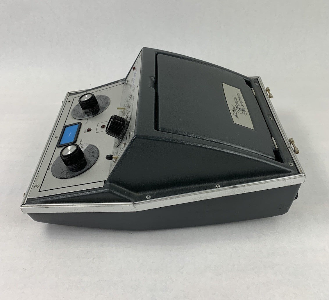 Beltone Special Instruments 120 Audiometer w/ Headphones - Untested