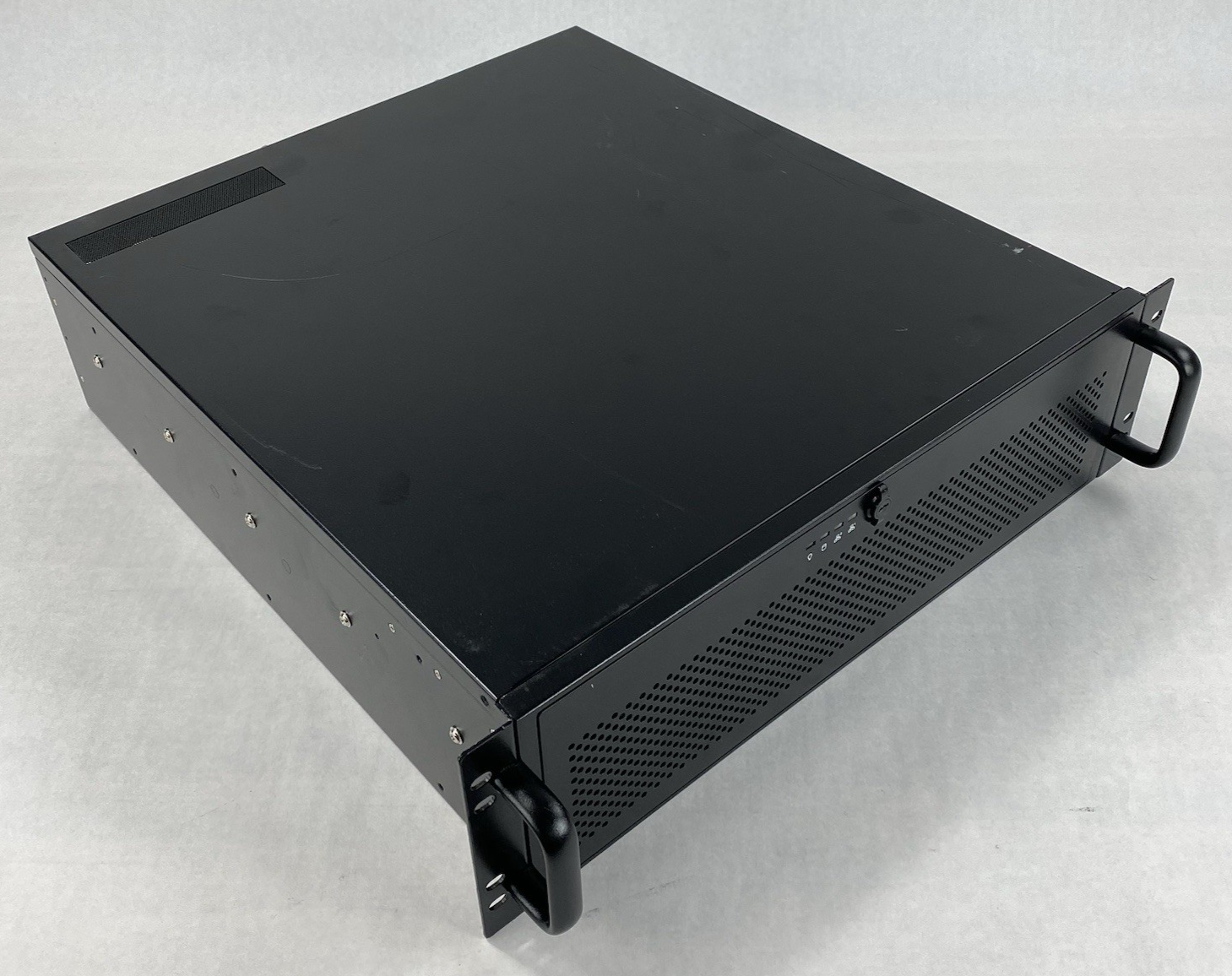 Advantech HPC-7320MB-00XE 3U Compact Rackmount Chassis