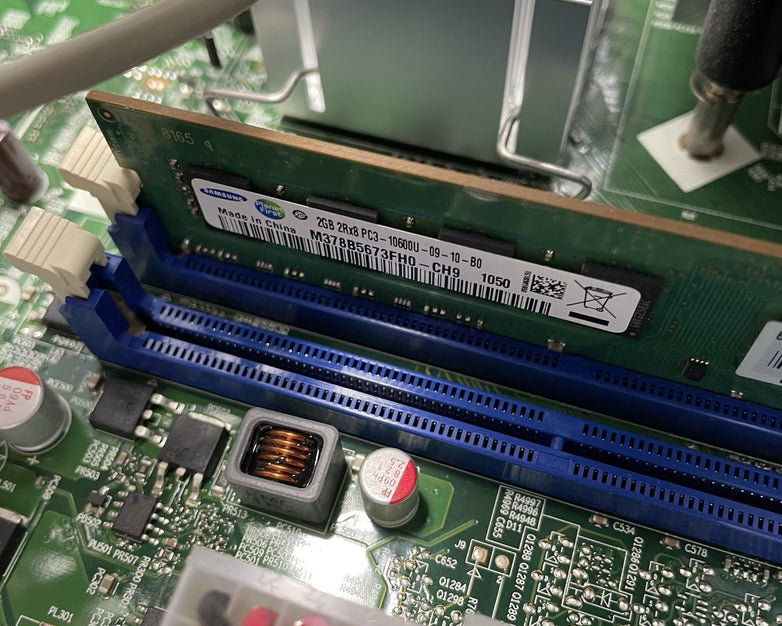 HP 500B MT Pentium Dual_Core E5700 3.00 GHz 2 GB Ram No HD No OS