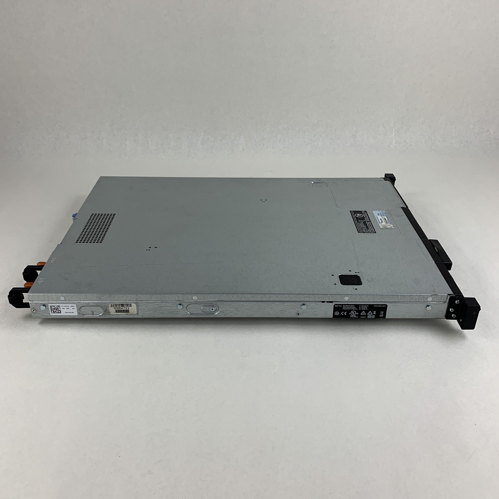 Dell PowerEdge R410 Server 2x Xeon E5606 2.13GHz 4 GB RAM Perc S300 NO HDD NO OS