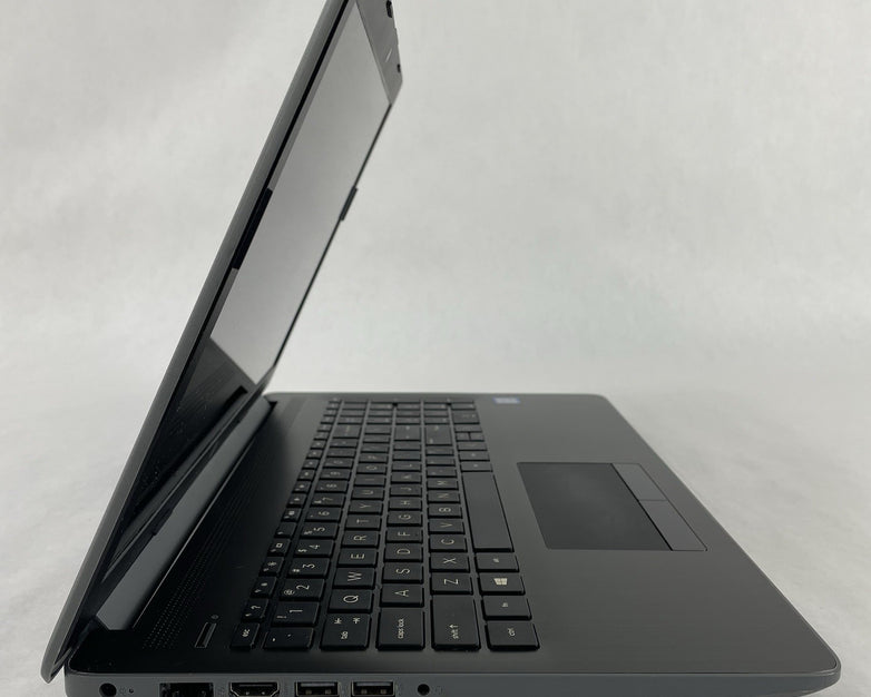 HP 15-da0046nr 15.6" i3-7020U 2.30 GHz 8 GB RAM No SSD No OS No AC