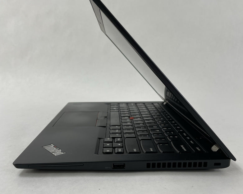 Lenovo ThinkPad T480s 14" i7-8650U 1.90 GHz 8 GB RAM No SSD/OS/AC